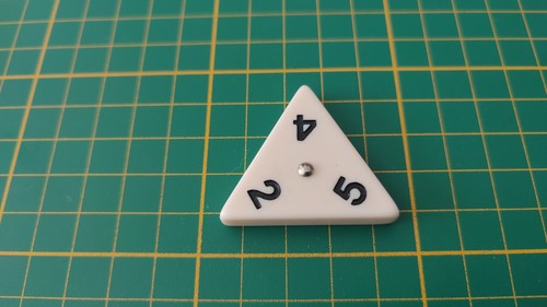Pièce triangulaire 4 - triangulaire, 2