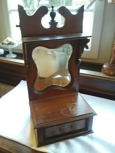 Psyche ancienmiroir poser en - psyche, a