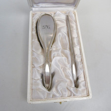 ancienne brosse et peigne métal argenté saint medard