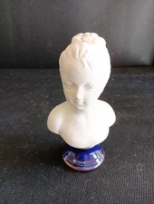 Buste En Biscuit D'après