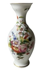 Vase en Opaline Blanche Peint de Bouquets de Fleurs Époque Louis-Philippe XIXème