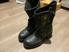 botte biker taille 44 mais taille petit donc plutot 43 marque Sandra
