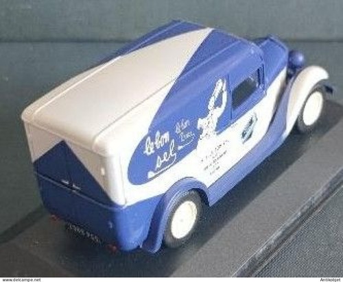 Vehicule publicitaire renault - vehicule,