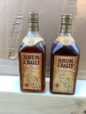 LOT DE DEUX BOUTEILLES DE RHUM