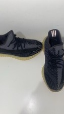 Yeezy boost 350 v2 Carbon / US : 9 / UK : 8.5 / EU : 42 2/3
