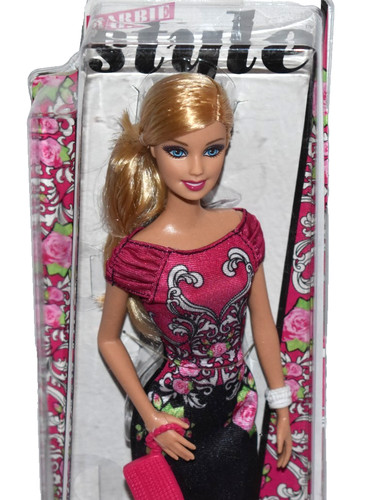 New nrfb 2013 fashionistas - new, nrfb!