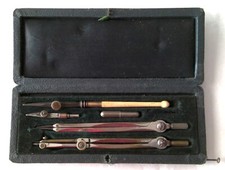Ancienne boite compas - boite, 165