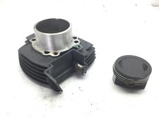 Cylindre Avec Piston Arrière