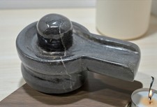 Noir Pierre God Shiva Linga Idol Figurine Fin Main Sculpté