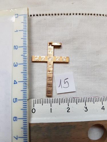 Croix pendentif plaqué - en,