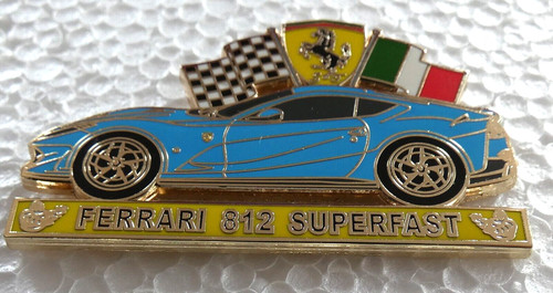 Gros pin ferrari - ferrari, 812