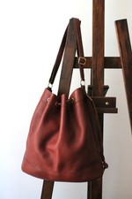 Hermès sac à main modèle Market en cuir grainé bordeaux