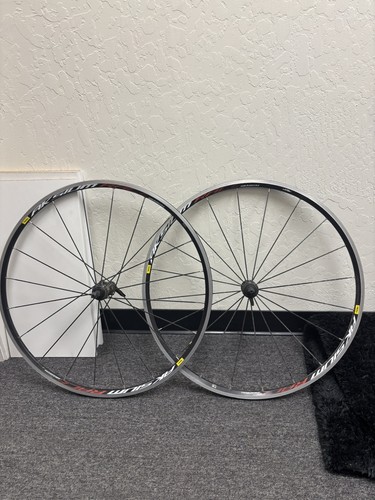 Mavic aksium race - race, bike