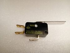 MINI RUPTEUR LEVIER MICROSWITCH. SAIA XGC2-81-J26H.SWITZERLAND.10A 250V T85.