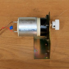 REVOX B225 • MAXON 2140.934-23 111 • MOTEUR TIROIR CD  • MOTOR CD DRAWER