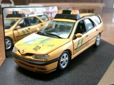 Voiture médicale Vitesse 1/43