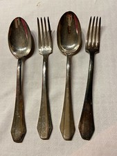 5 couverts en métal argenté