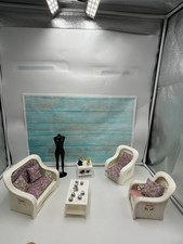 Barbie et Ken   un café et des bisous dans le salon maison OOAK