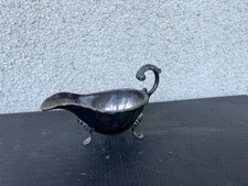 Saucière ancienne en métal