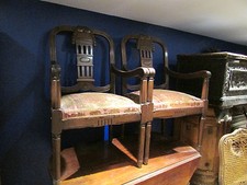 ancienne paire de fauteuils