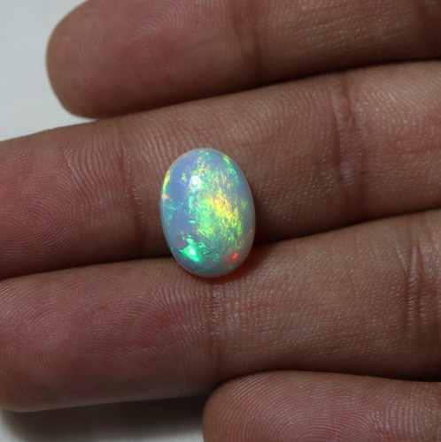 Cabochon ovale opale