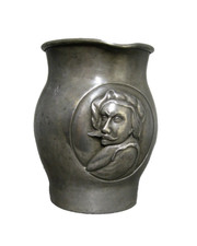 Pichet En étain d'Estaminet Du XIXe. Style Renaissance.