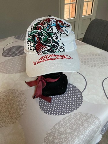 Casquette blanche carpe koï