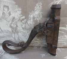 Ancienne Crémone de Fenetre en Fonte XVlll- XIXème, Chateau fonctionne BTE n°3