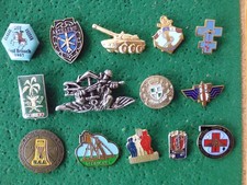 lot de pin's militaria