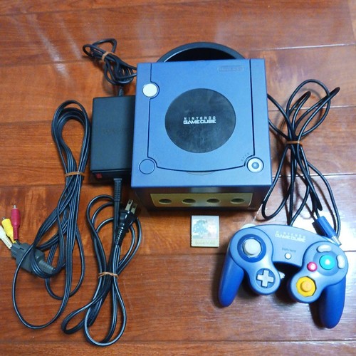 Nintendo gamecube console - nintendo,