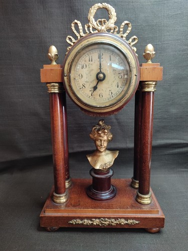 Ancienne petite pendule