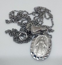 Collier pendentif Notre-Dame
