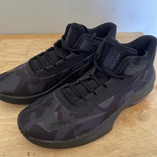 NIKE AIR MAX INFURIATE