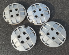 4 X enjoliveurs Peugeot 205 /