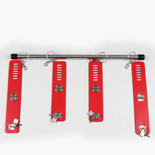 Barre Rouge Avec Menottes