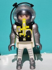 PLAYMOBIL FIGURINE ASTRONAUTE