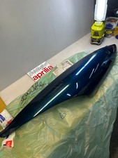 1 cache dessous selle gauche