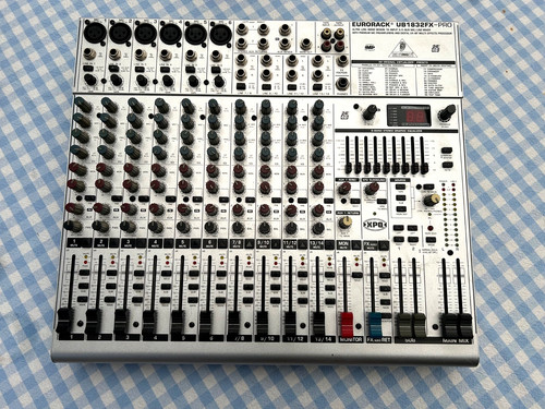 Behringer eurorack 1832fx - behringer, ub