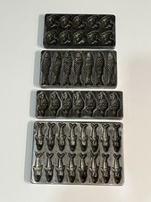 Lot de moules à chocolat