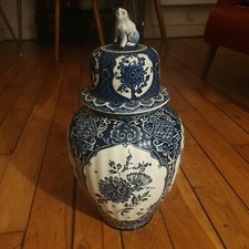 Delfts Vase Made For Royal