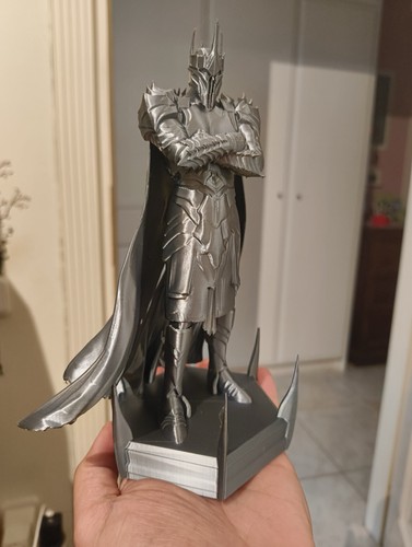 Statue sauron - of,