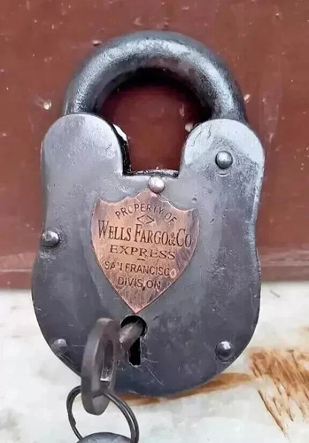 Cadenas wells fargo - lot, 2