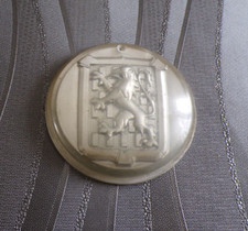 ANCIEN INSIGNE PLAQUE VOLANT POMMEAU AUTOMOBILE PEUGEOT PLASTIQUE TRES BON ETAT