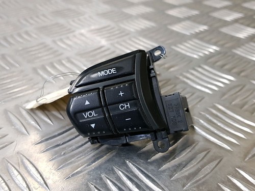 Commande radio sur volant - ,