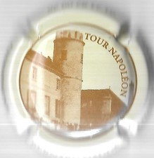 capsules de champagne   . NAUDE   BERNARD .  TOUR  NAPOLEON .