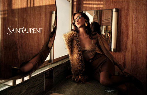Pub advertising bella hadid - advertising,