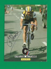 CYCLISME carte cycliste BERNARD BECAAS équipe RENAULT ELF GITANE 1982 Signée