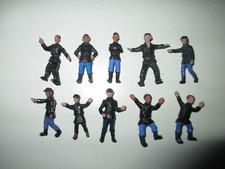 LOT de 10 POMPIER Figurines