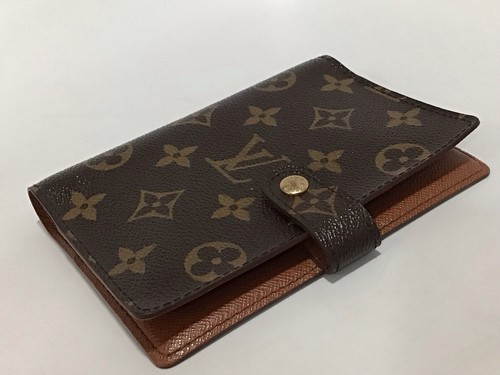 Louis vuitton monograms - louis,