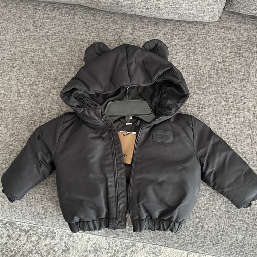 Burberry black puffer coat - black,